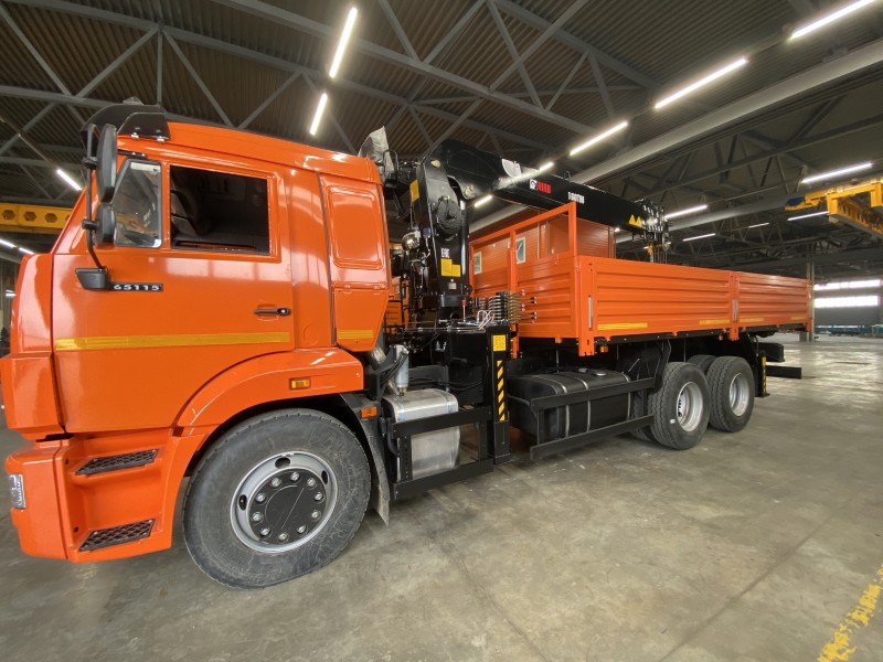 Автомобиль бортовой 438230 на шасси Камаз 65115-73094-50 с КМУ HIAB 160TM-6