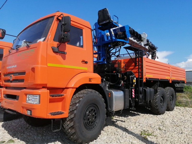 Автомобиль бортовой 438240-02 на шасси КАМАЗ 43118-73094-50 с КМУ-150 ГАКЗ