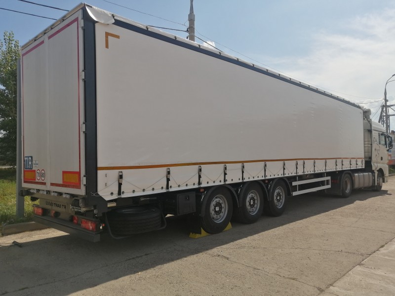 Автомобиль-тягач SITRAK C7H 4х2 + Полуприцеп шторный UAT SCFG 9226.01