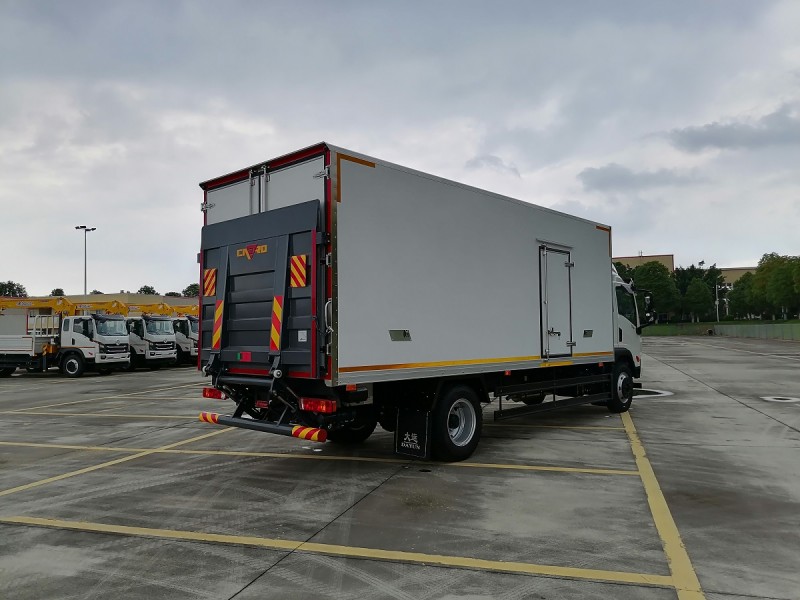 Автомобиль 4х2 специальный рефрижератор  на шасси DAYUN CGC1120D